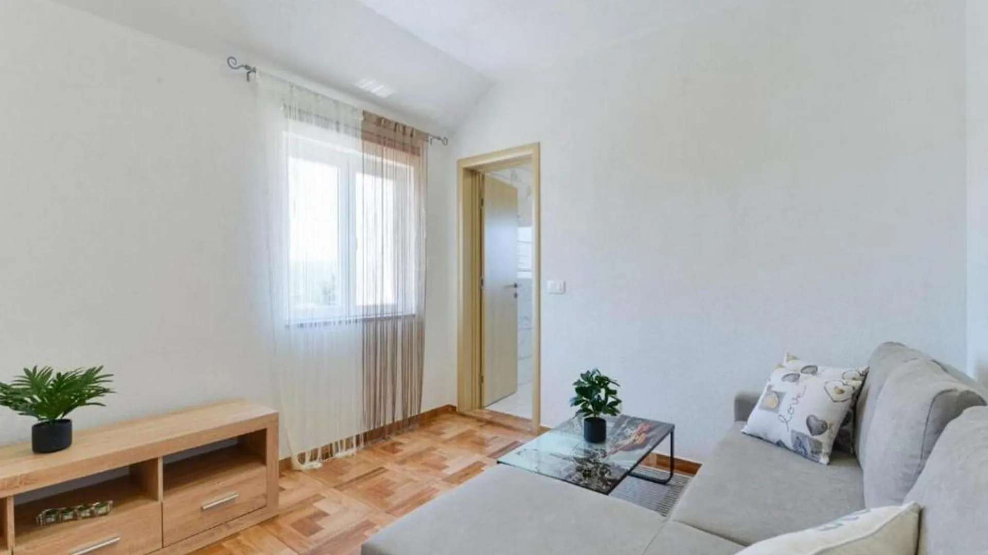 Pool Apartment Leonardo غورني كارين كرواتيا